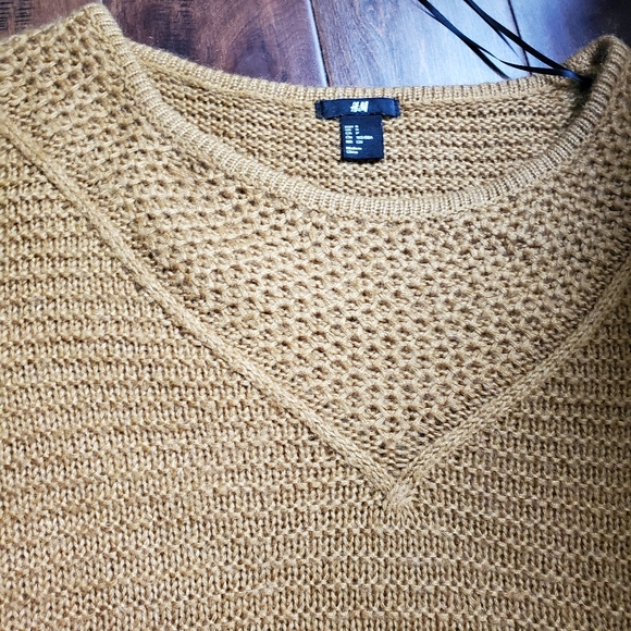 Mustard yellow sweater size small by h&m , very oversized,  beautiful de… - Picture 3 of 5